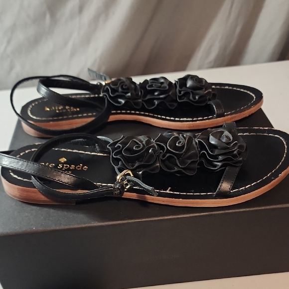 Kate Spade Black Leather Sandals with Intricate Design In Size 7 - Picture 5 of 6